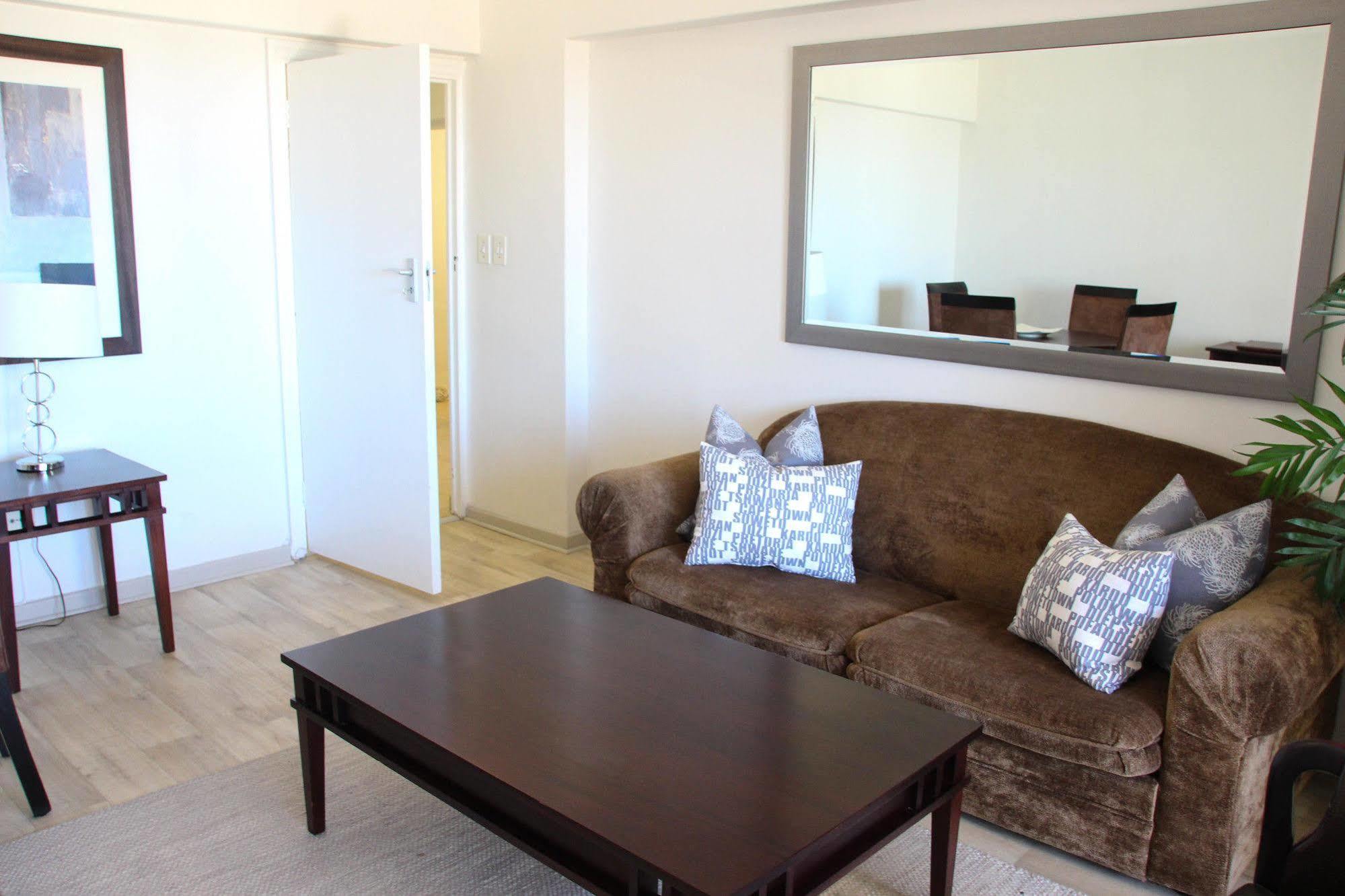 Ambassador And Self Catering 4*