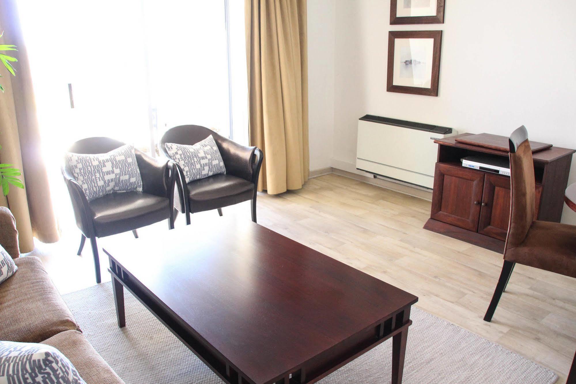 Hotel Ambassador And Self Catering 4*